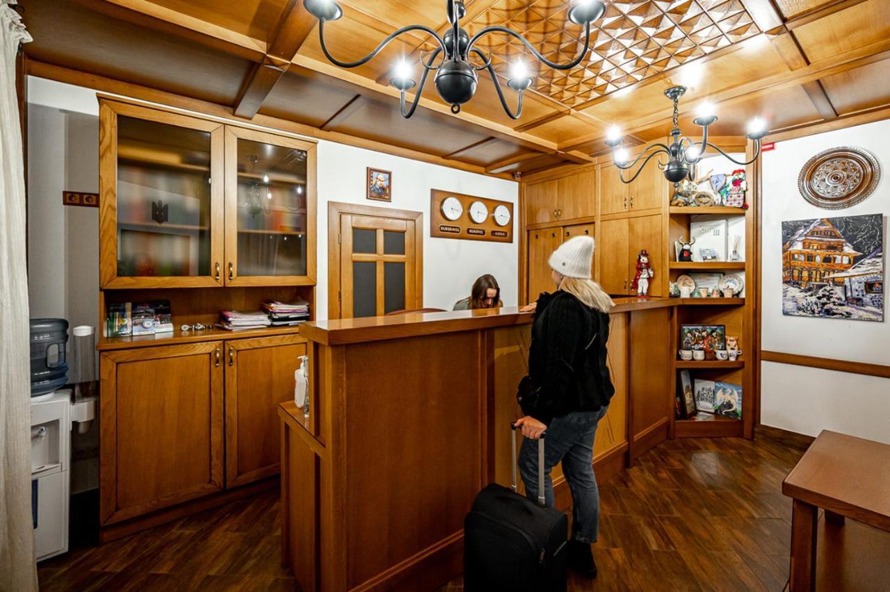 Tatariv Deluxe Hotel Eksteriør billede