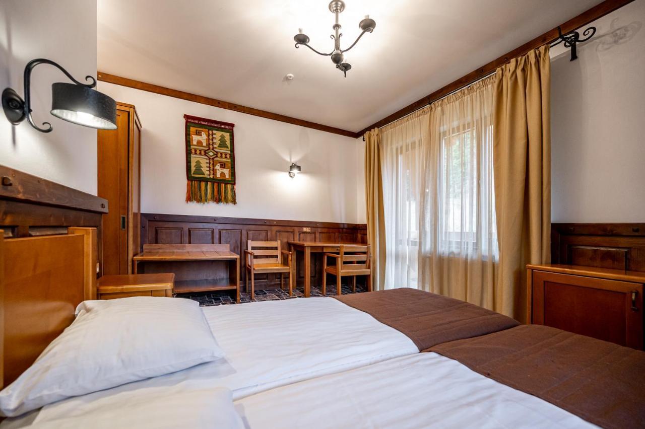 Tatariv Deluxe Hotel Eksteriør billede