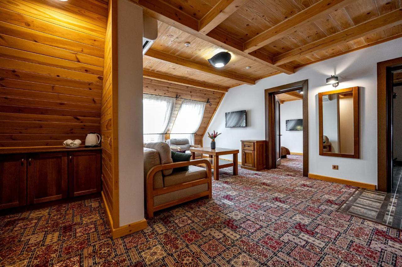 Tatariv Deluxe Hotel Eksteriør billede
