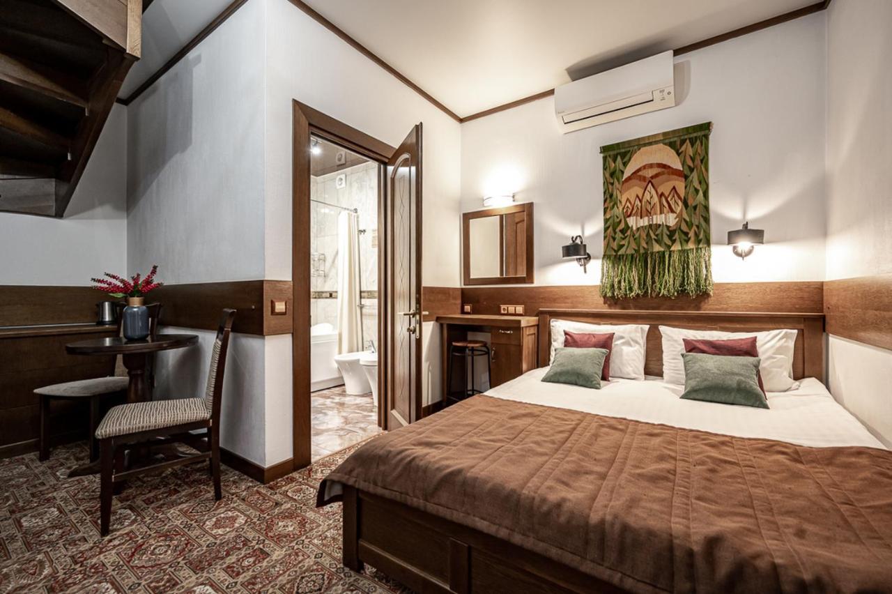 Tatariv Deluxe Hotel Eksteriør billede
