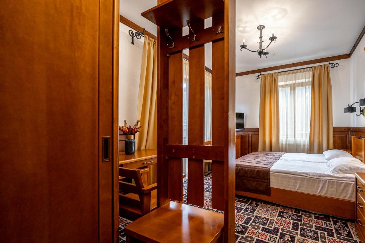 Tatariv Deluxe Hotel Eksteriør billede